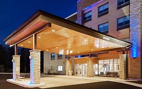 Holiday Inn Express & Suites Chicago North Shore - Niles